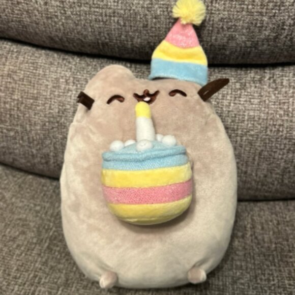 Pusheen Birthday Cake Plush - Picture 1 of 2